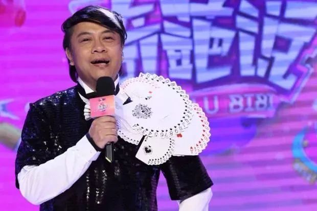 漏洞百出下句话,漏洞百出的句子