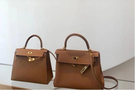 张智霖形容袁咏仪买包包,袁咏仪和张智霖买包包