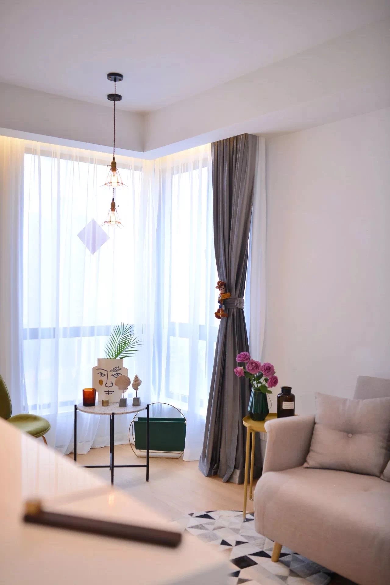 刚装修的学区房在同学群传遍了！3m²厨房被改造得“面目全非”