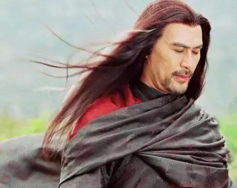 长恶人脸，竟是老婆奴！他拍风月片，被骂低俗，一幅画能卖出80万