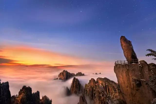 黄山风景区天狗望月,黄山奇景天狗望月