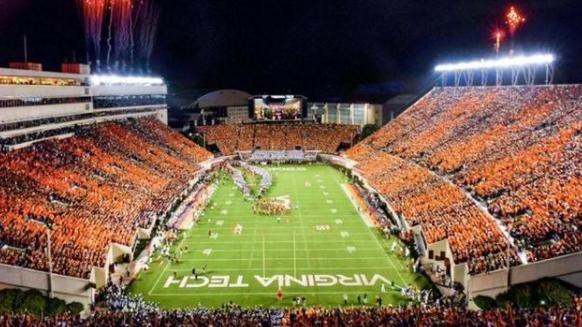 球迷欢呼雀跃引发地震,美国球迷引发地震