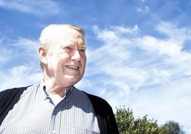 戴15块钱的手表,戴15美元手表