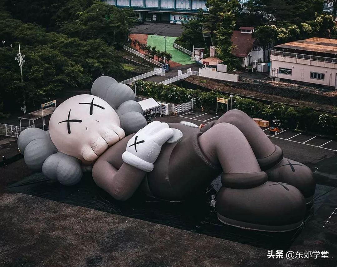 大牌联名款流行趋势,时尚品牌联名大全