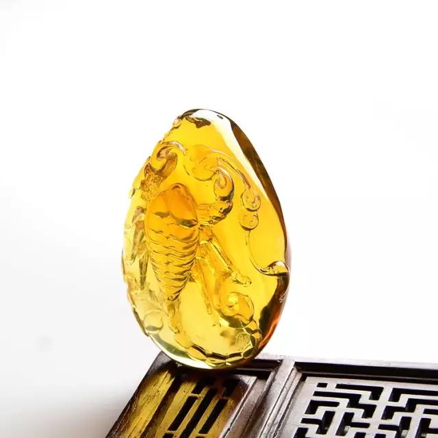 缅甸琥珀真伪鉴别方法,缅甸琥珀鉴定视频大全