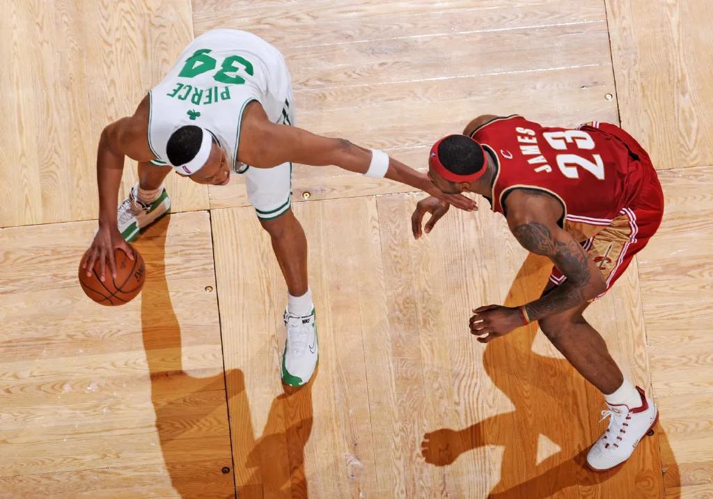 当评价一个在你头上得了两千分的球员时,“真理”这次也难言真理