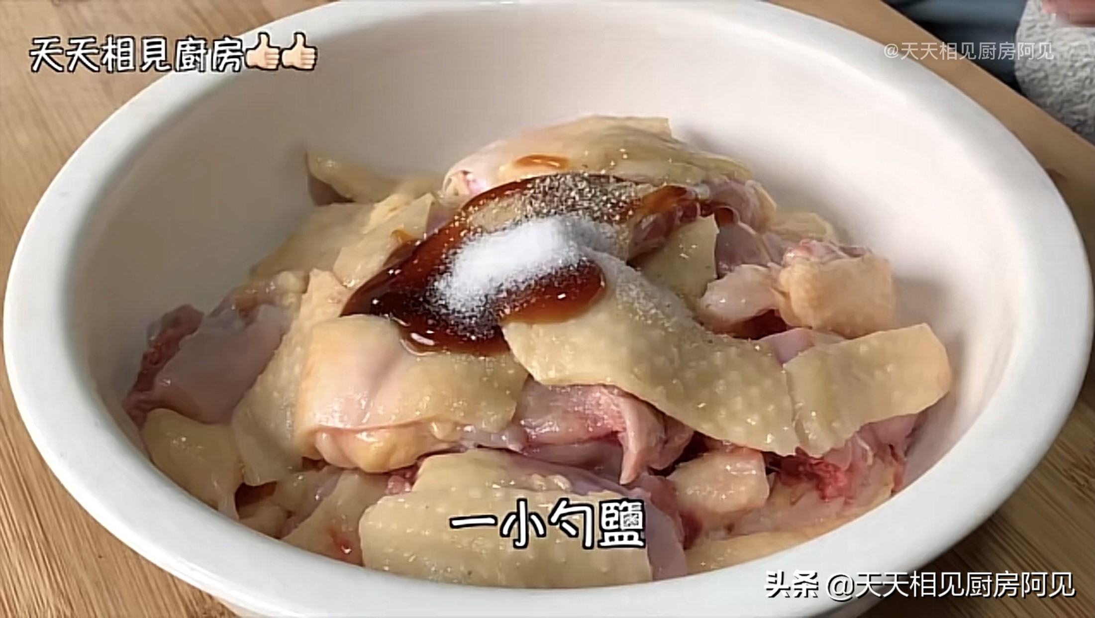 怎样清蒸鸡好吃又简单的方法,清蒸鸡的正宗做法和步骤