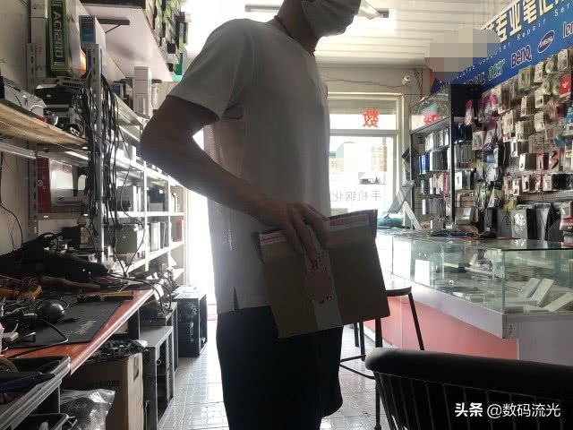 b85主板兼容金士顿8gddr4吗,b85主板不带显卡能点亮吗