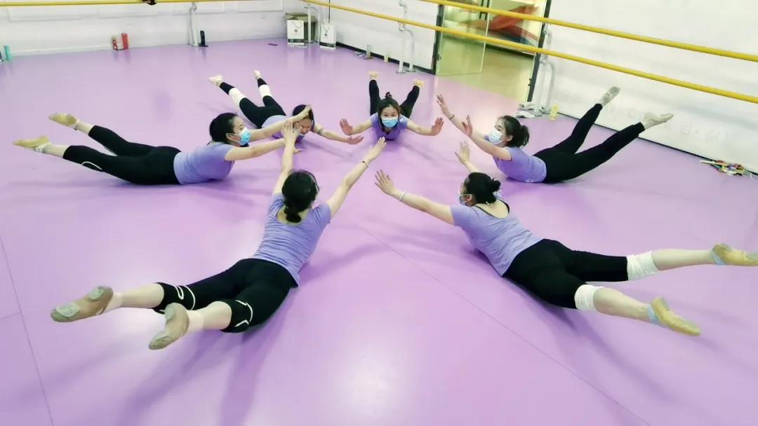 高歌曼舞,高歌舞蹈培训班