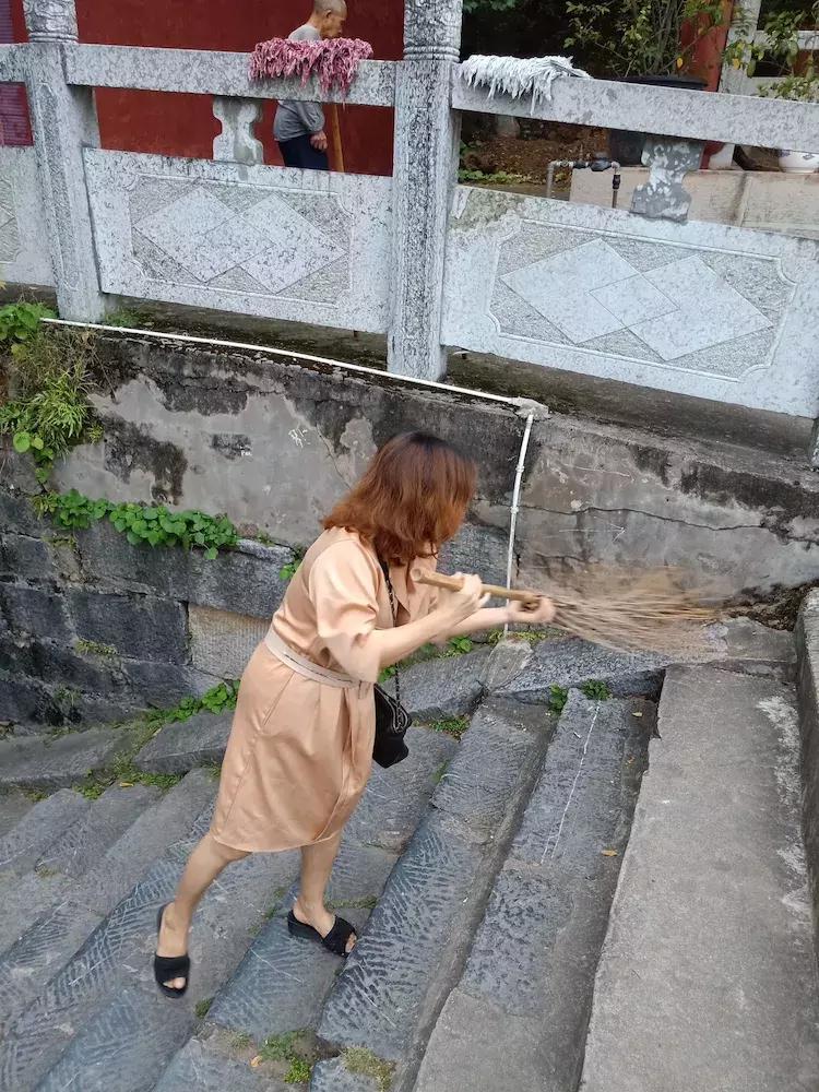 夜幕下的清泉寺,夜幕下的湛山寺