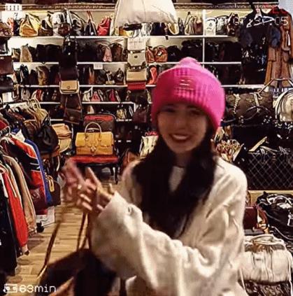 易烊千玺真香行为,易烊千玺同款7号色梦幻灵动