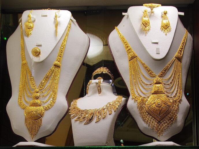 这里是黄金首饰的世界，有重达64公斤最大金戒指，令人大开眼界