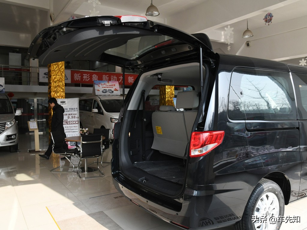 高品质商务mpv瑞风m4国六到店,商务接待选瑞风m4七座哪个版本