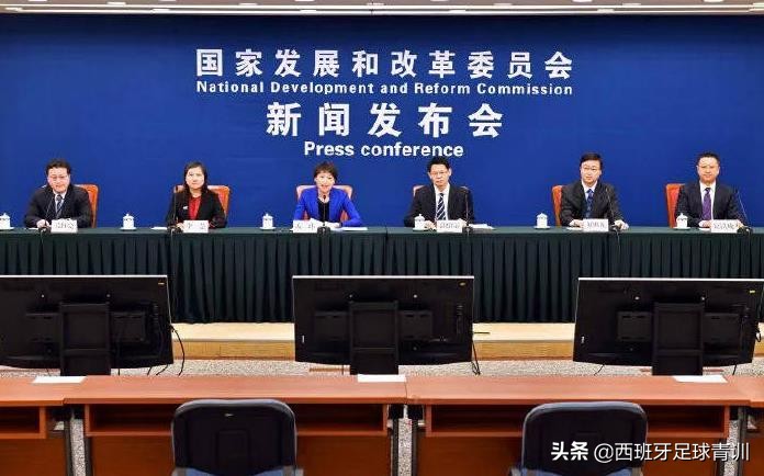 中国足球伪职业化的三个观点,中国足球的看法和建议手写