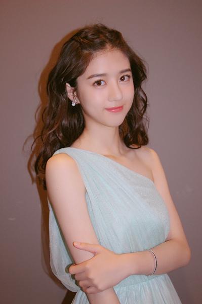 95后清纯小花有哪些,95后小花哪个颜值最高