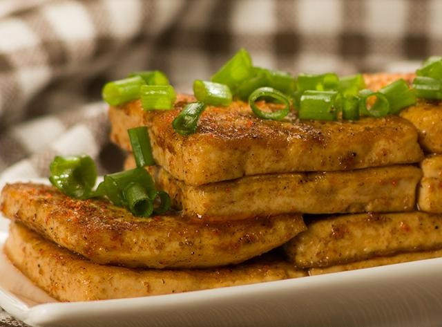 煎豆腐前怎么知道豆腐蒸好了,椒盐煎豆腐豆腐外酥里嫩怎么做