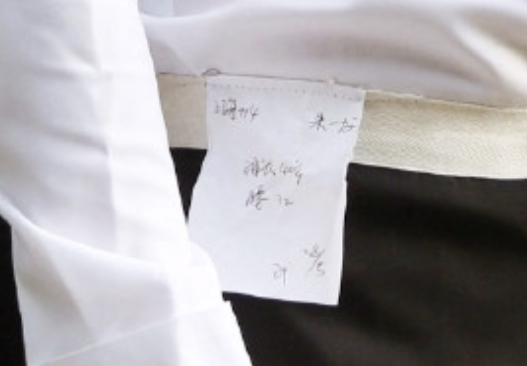 肖战和王俊凯穿同样的衣服,肖战身材vs王俊凯身材