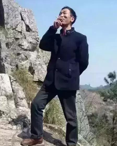 爸妈的拍照技术差距有多大,爸妈一起拍照姿势