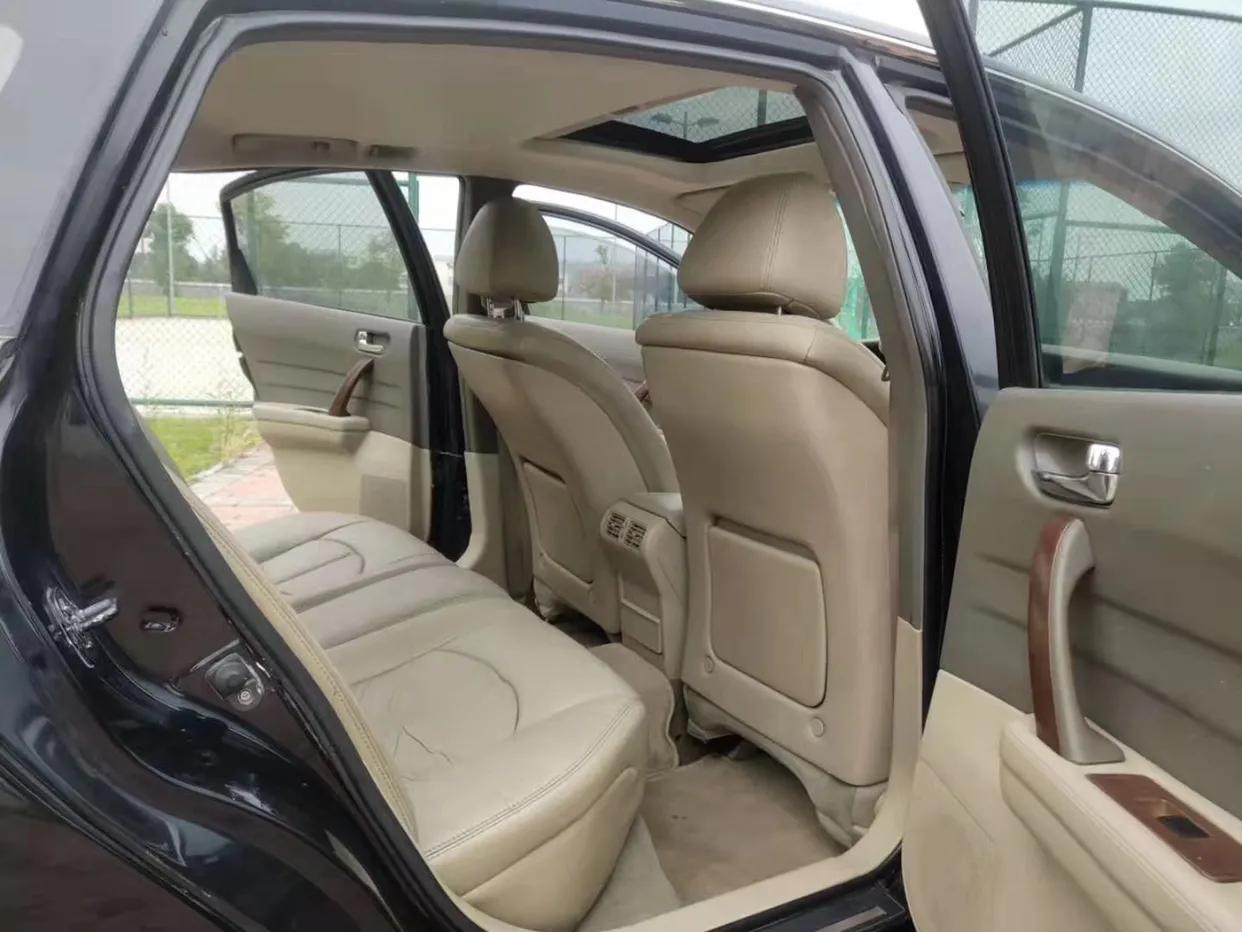 现在的天籁还是大沙发吗,07年天籁2.0的值多少钱