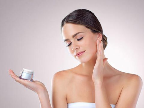 粉底液会伤害皮肤?做好这几件事降低伤害