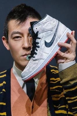 明星违约面临巨额赔款？刘雯、蔡徐坤近亿，陈奕迅、陈冠希6000万