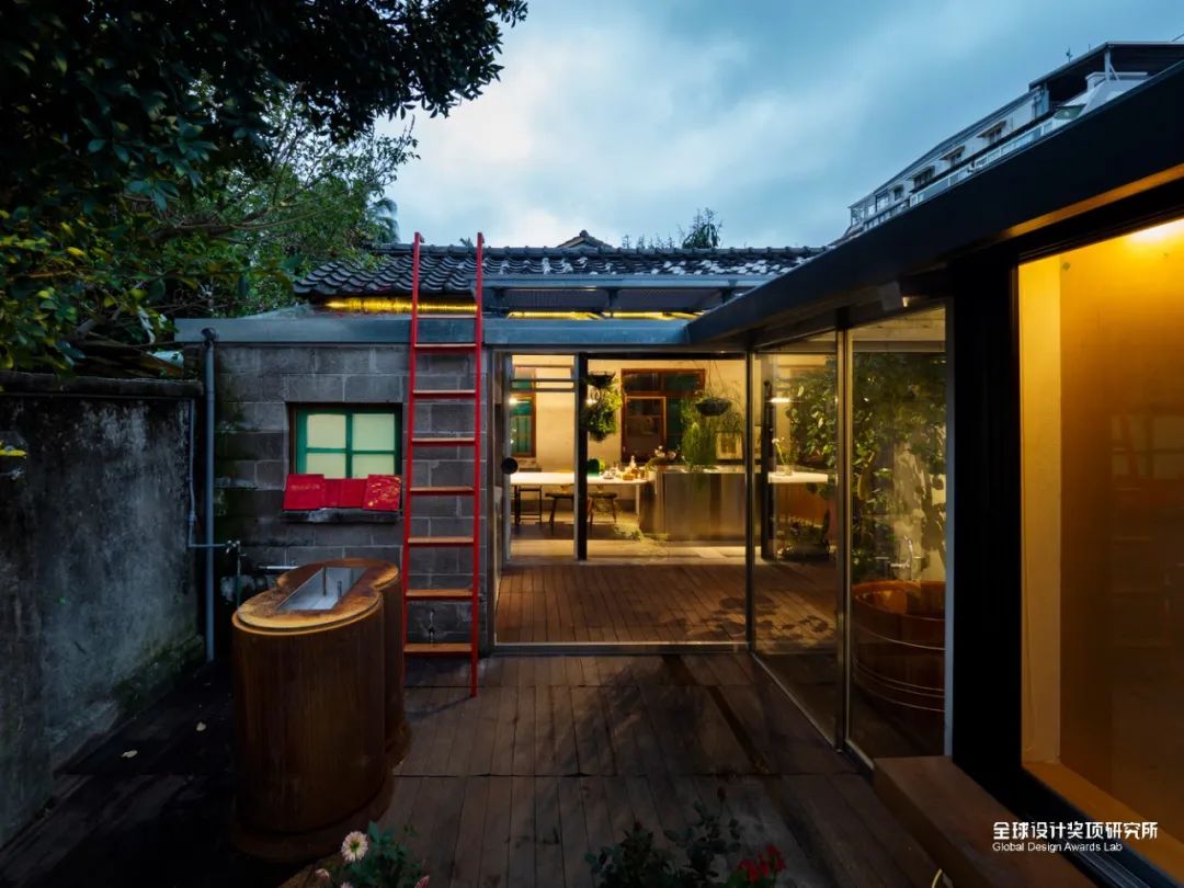 这是什么神仙奖项？获奖总数才6个？