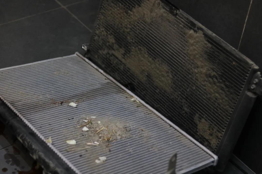 怪兽翻新车,怪兽修车翻新艾力绅