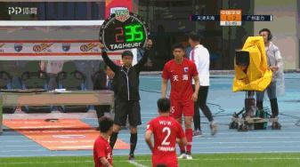 中国足球10大奇葩,中国足球匪夷所思的画面