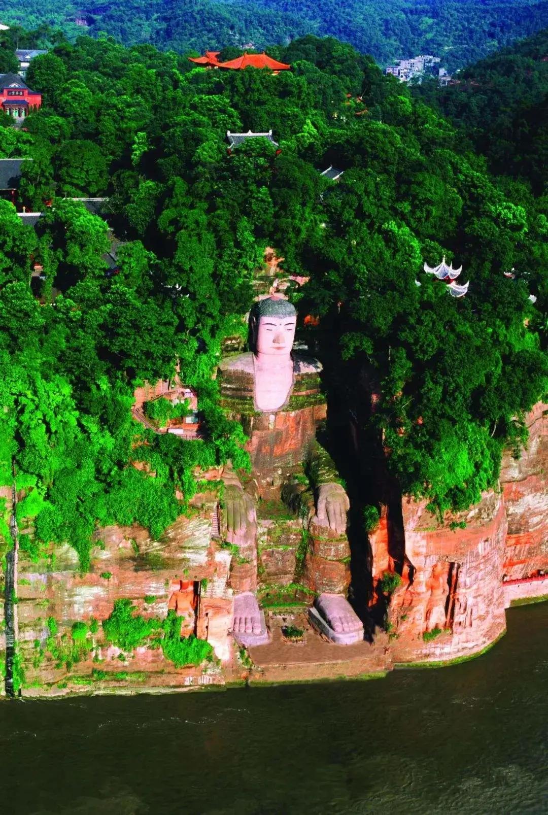 乐山大佛脚被水淹没奇观出现,乐山大佛再次被水淹没图片