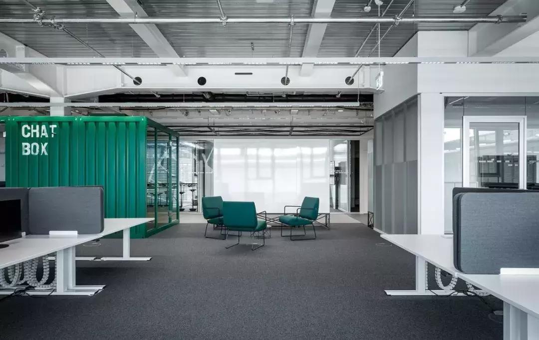 adidas总部照片,adidas总部上班