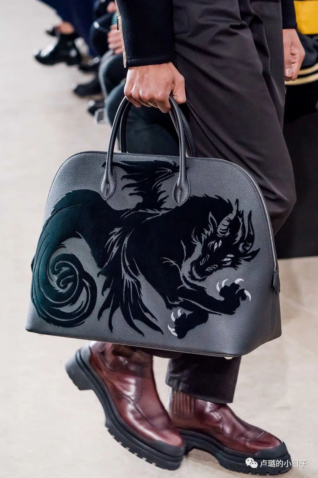 买爱马仕的普通款还是经典款,爱马仕三个经典款