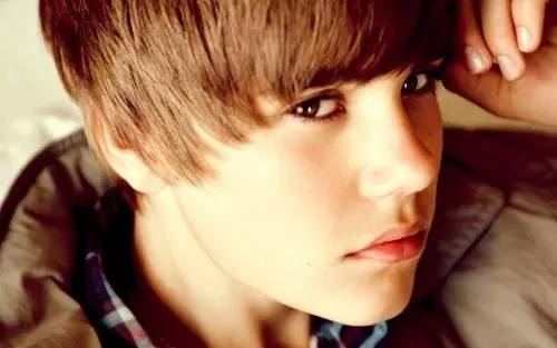 昆凌比伯,昆凌比伯赛琳娜