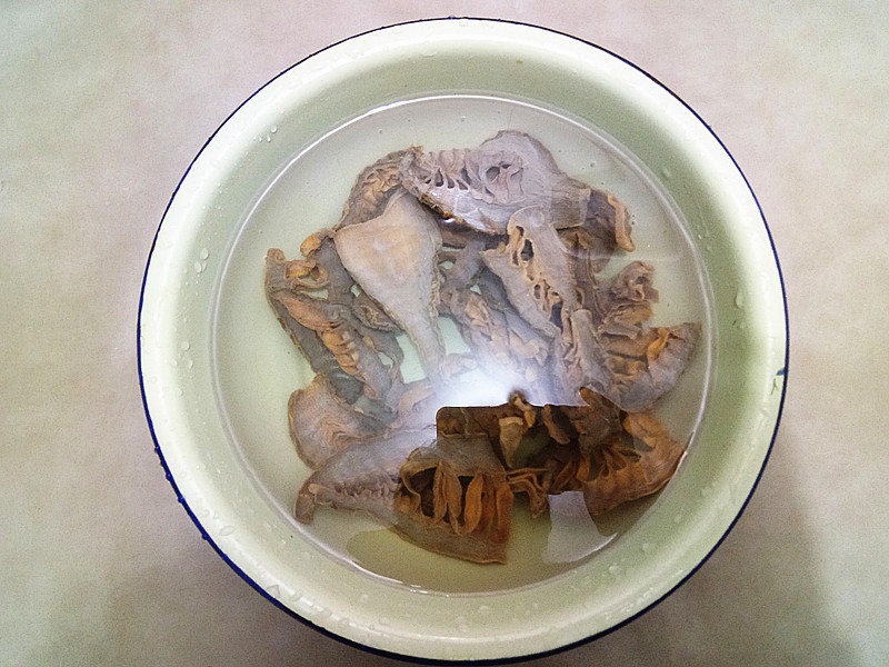 笋干焖腊鸡腿,笋干焖鸡图片