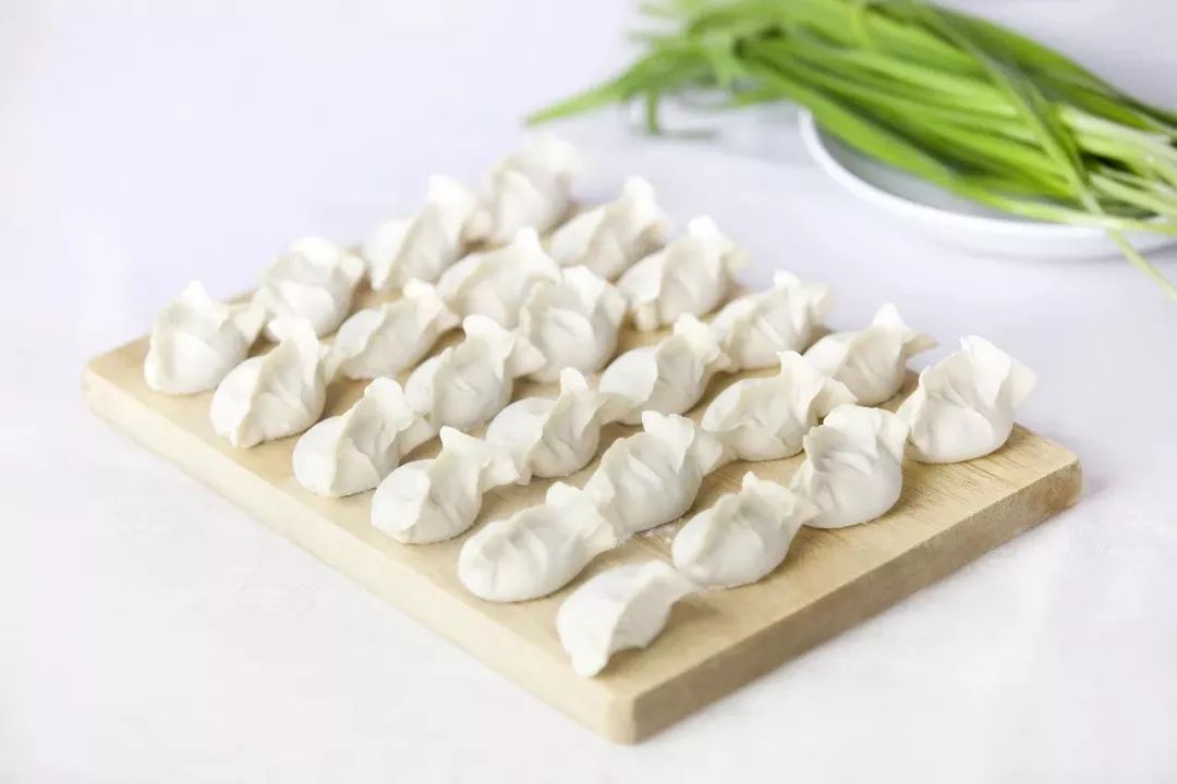 据说世道变坏是从倒卖青团开始的