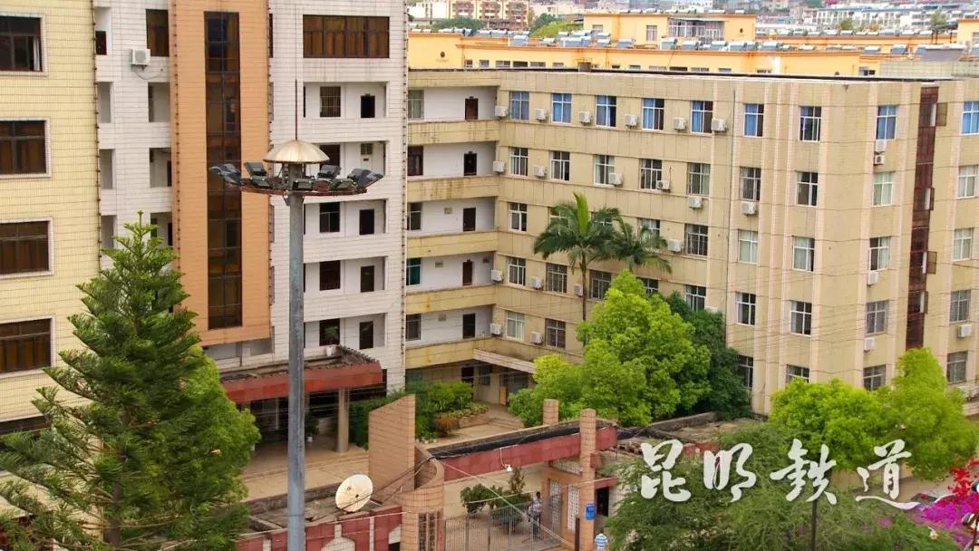 滇越百年米轨铁路小站通往远方,开远滇越铁路米轨历史沿革