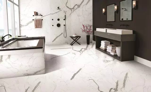 大品牌瓷砖的性价比高,大尺寸的瓷砖优缺点