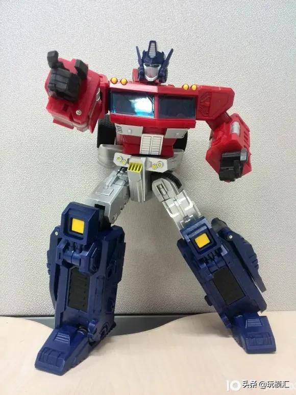 擎天柱电影版ls03玩具,03岁的玩具