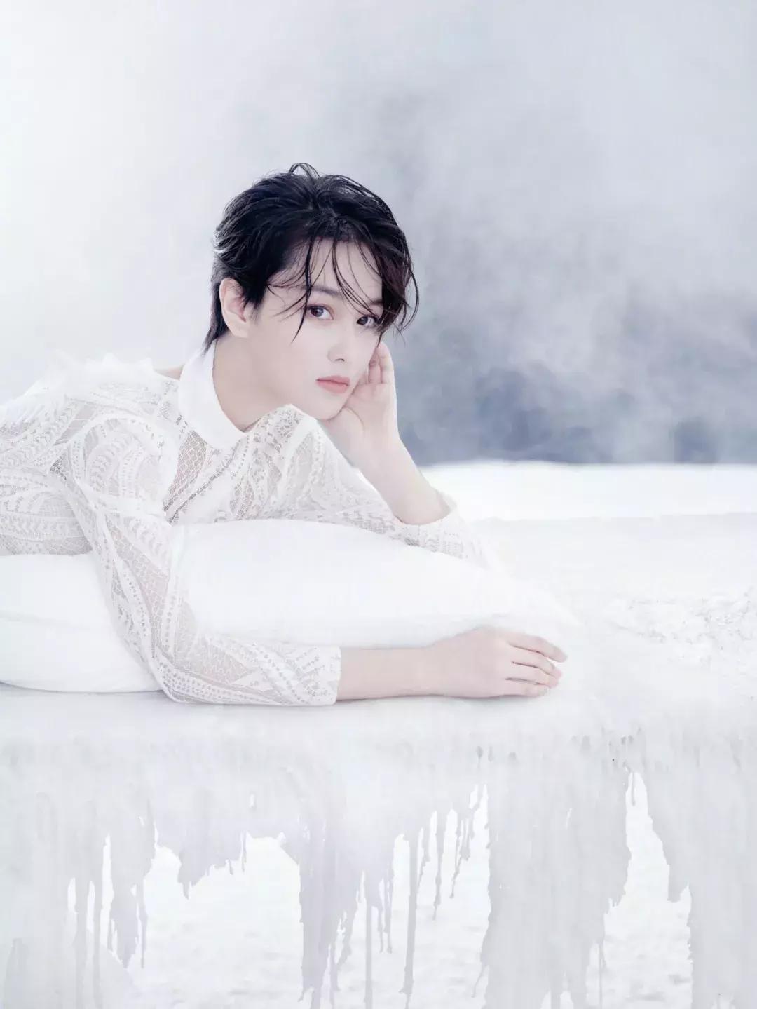 张馨予短发又飒又美,张馨予帅气超短发