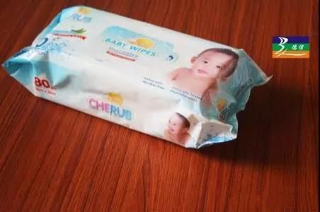 宝宝湿巾避免哪种成分,婴儿湿巾伤皮肤吗