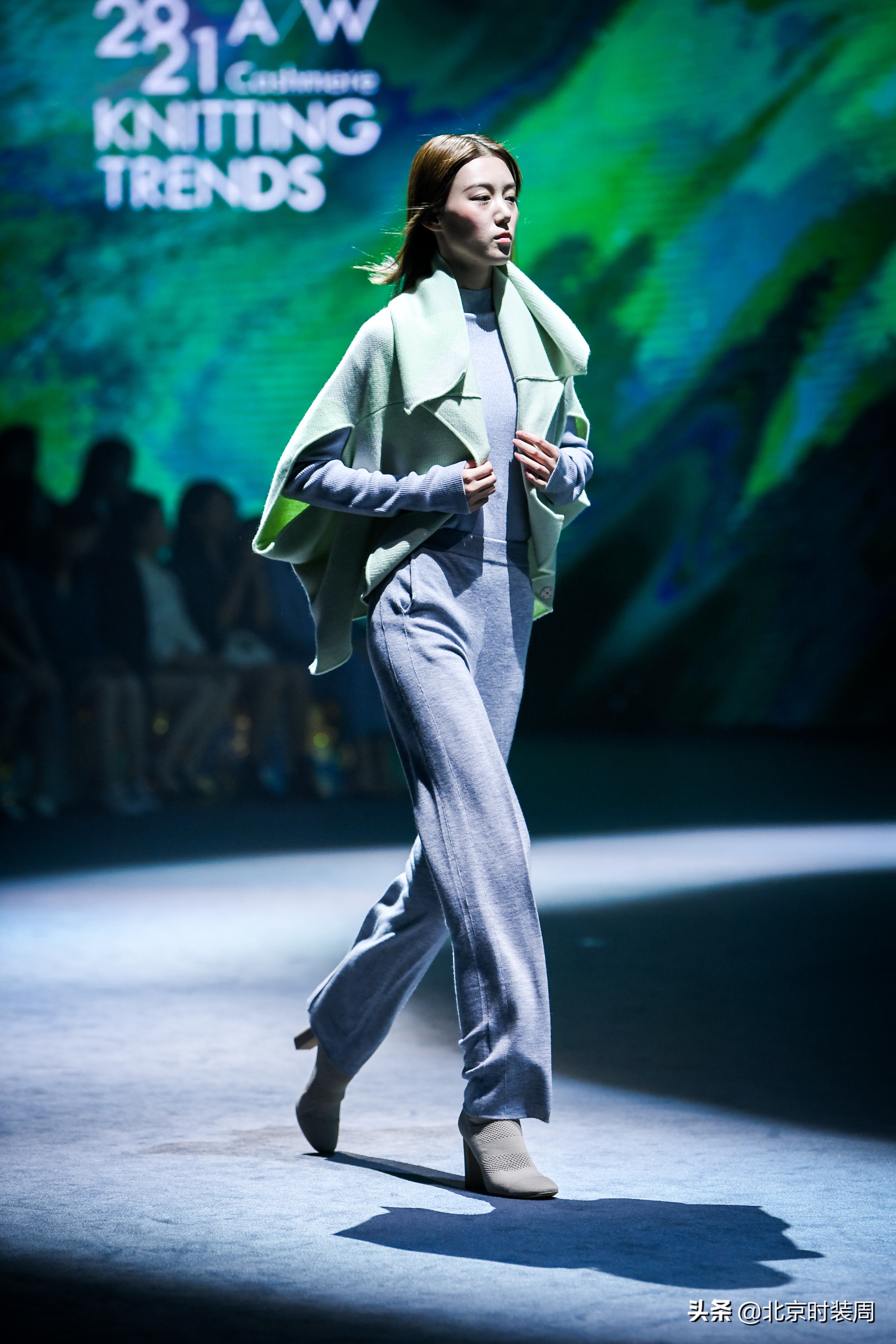 国潮尚新|雪莲——以创新之力,重新定义羊绒经典