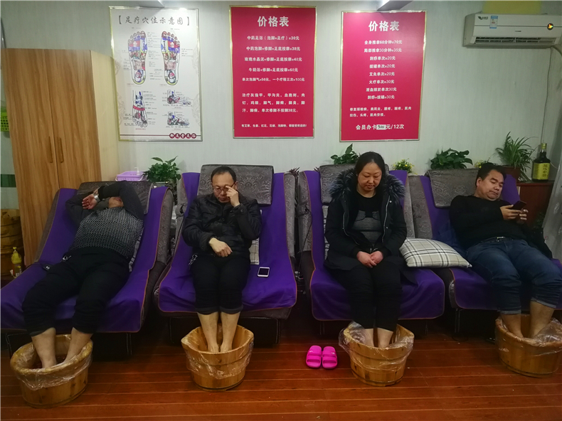 最美修脚师郭丽娟,河南孟津郭丽娟