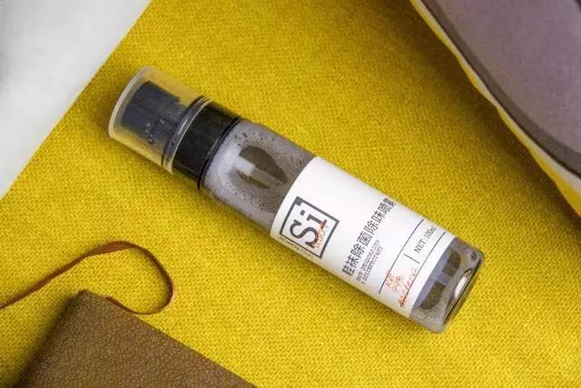 “脚臭”最怕脱鞋尴尬？随身带瓶鞋袜除味喷雾，还你自信每一天