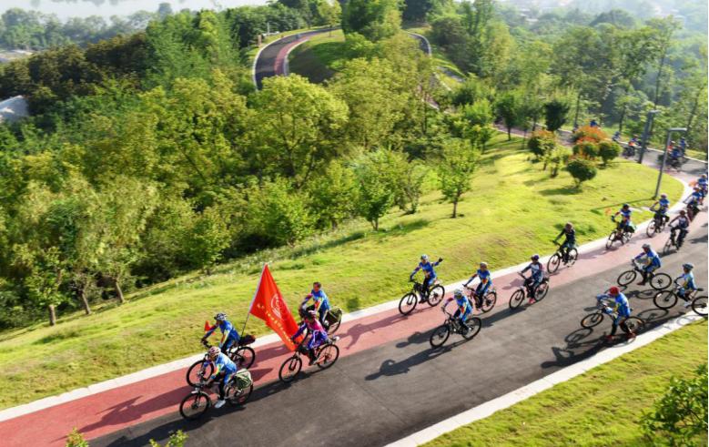 成都周边春季徒步旅游攻略,成都森林徒步旅游攻略