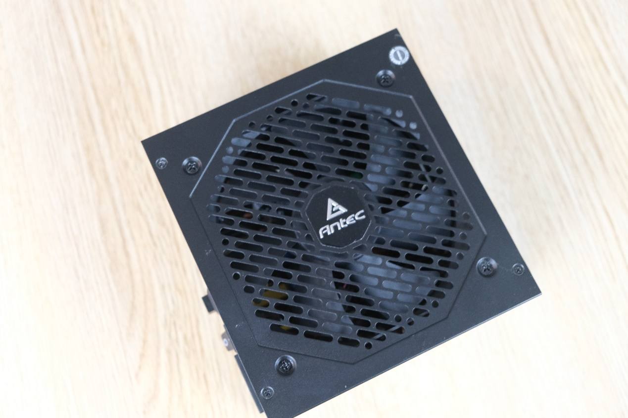 一般电脑装机装不装显卡,3500无显卡过渡装机配置推荐