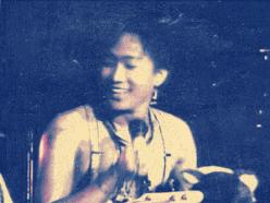 当曼德拉听了光辉岁月潸然泪下,光辉岁月回顾曼德拉一生