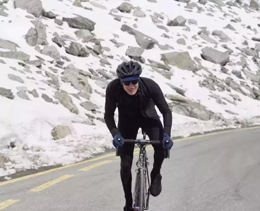 天气热骑行服怎么穿好看,骑行服冬季保暖防水选什么面料