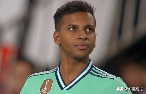 皇马战胜巴萨终结梦三王朝,9分钟3球巴萨上演惊天逆转