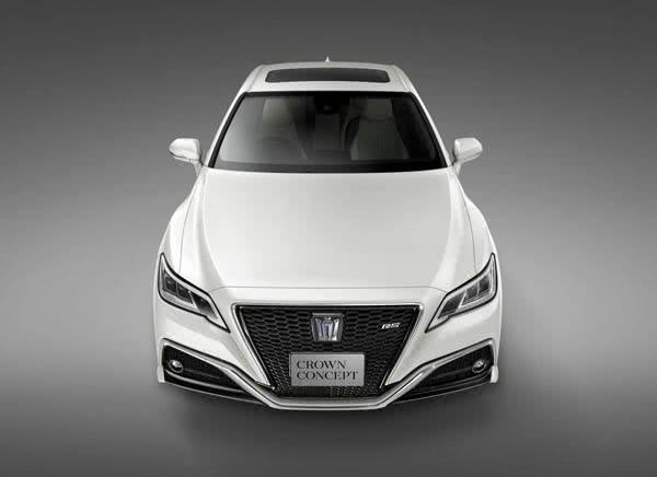 皇冠对比锐志,05款的锐志和05款的皇冠哪个更好