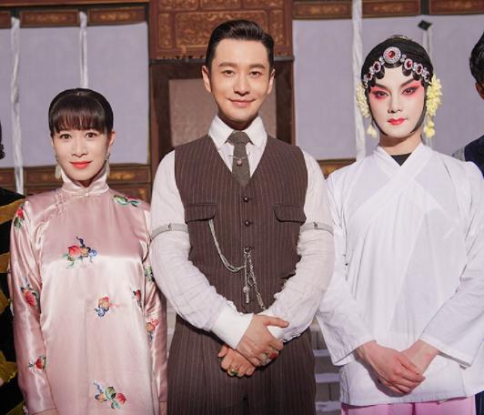 张智霖袁咏仪披荆斩棘现场被批,49岁张智霖袁咏仪近况