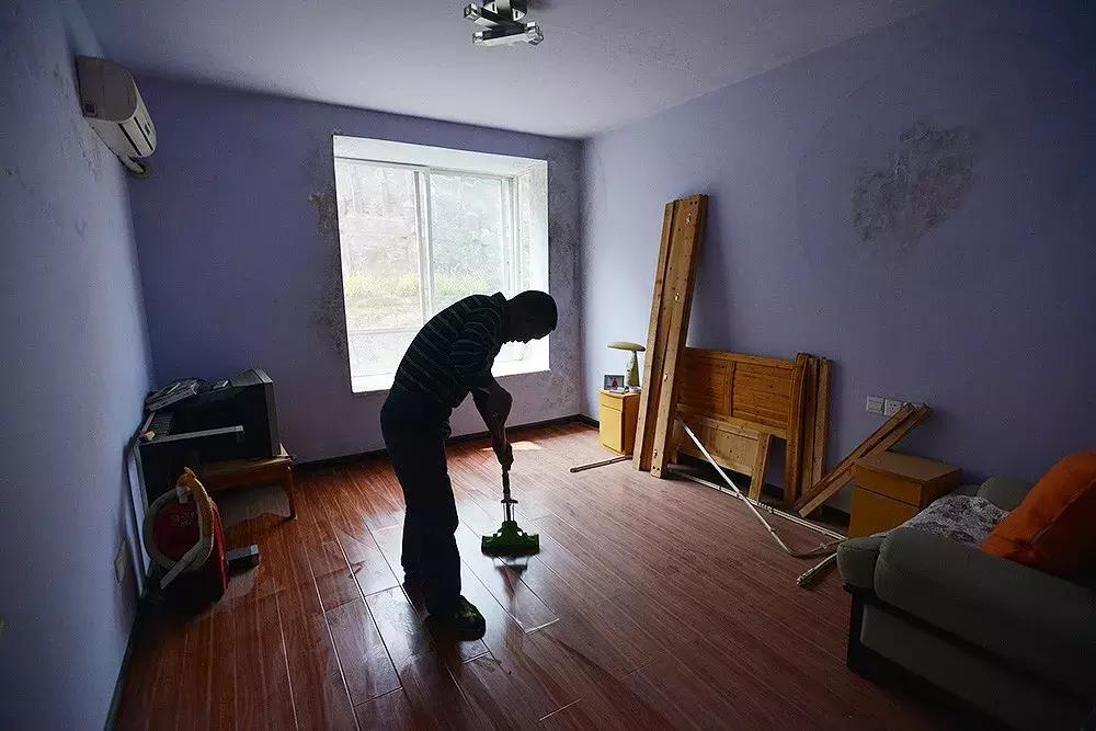 一个失独老人的悲情,失独老人自我救赎